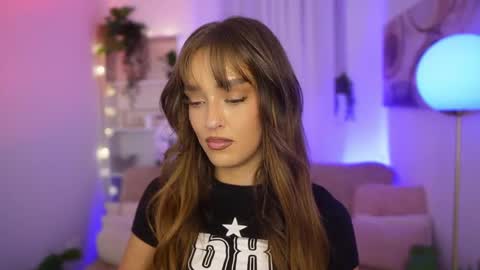 Clara smile online show from 6, 2, 2026