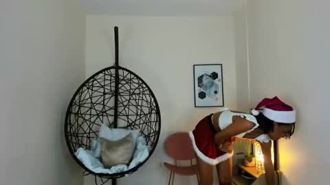 Clara  online show from 25, 12, 2024