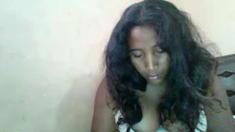 Clarah0123 online show from 5, 2, 2025