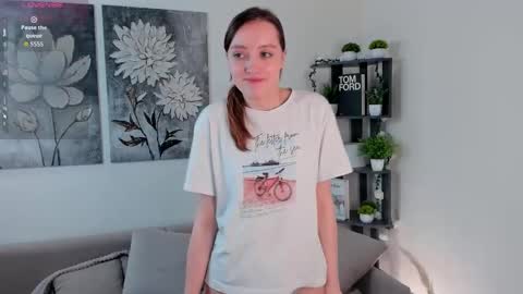 Lora online show from 11, 3, 2026