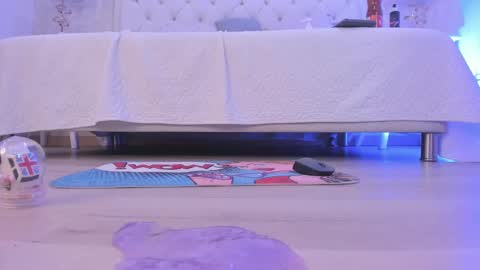 Snapshot of clarisse28 chatting on 10, 2, 2025 Mistress Clarisse online show from 10, 2, 2025