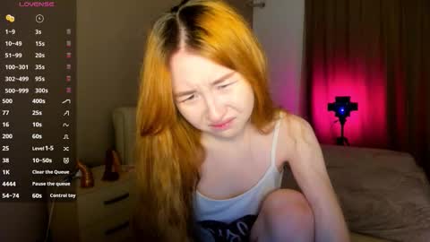 Snapshot of clarity_yumi chatting on 16, 11, 2025 Yumi online show from 16, 11, 2025