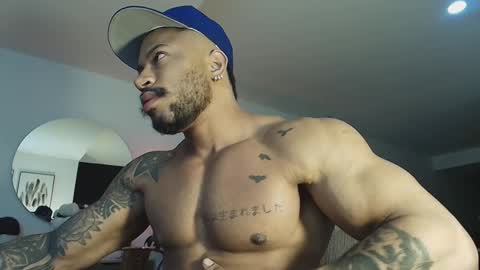 Snapshot of clark_strong chatting on 23, 11, 2025 clark_strong online show from 23, 11, 2025