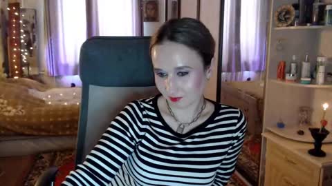 classyinna online show from 11, 3, 2026