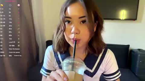 Snapshot of clemenciakempa chatting on 31, 7, 2026 Lili online show from 31, 7, 2026