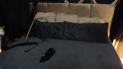 Cleo online show from 9, 4, 2026