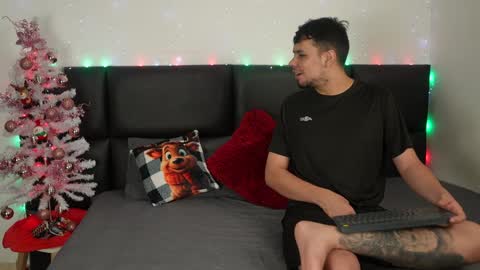 Girl Juliana and Federico online show from 1, 1, 2025