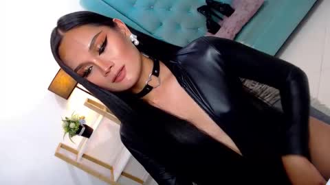 Cleo online show from 25, 2, 2026