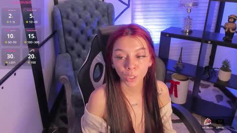 cleowhite_ online show from 17, 11, 2025