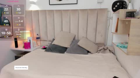 clhoe_johnson_ online show from 13, 10, 2025