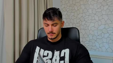 Snapshot of clintmasterss chatting on 3, 3, 2025 ClintMasterss online show from 3, 3, 2025