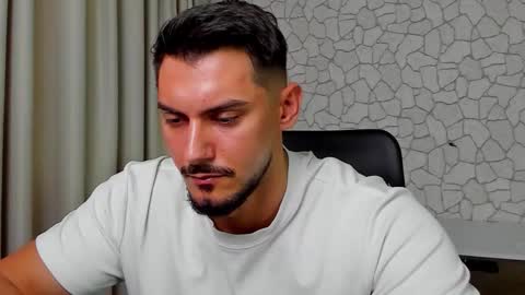 Snapshot of clintmasterss chatting on 26, 9, 2025 ClintMasterss online show from 26, 9, 2025