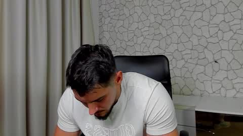 Snapshot of clintmasterss chatting on 4, 11, 2025 ClintMasterss online show from 4, 11, 2025