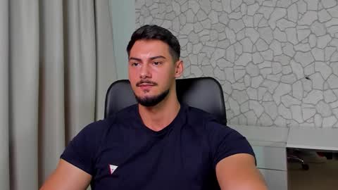 Snapshot of clintmasterss chatting on 19, 11, 2025 ClintMasterss online show from 19, 11, 2025