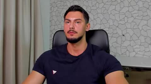 Snapshot of clintmasterss chatting on 23, 11, 2025 ClintMasterss online show from 23, 11, 2025