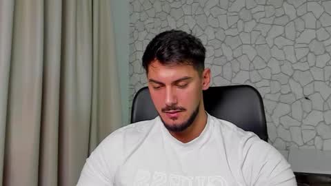 Snapshot of clintmasterss chatting on 4, 12, 2025 ClintMasterss online show from 4, 12, 2025