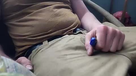 clintontaurus5189 online show from 11, 4, 2026