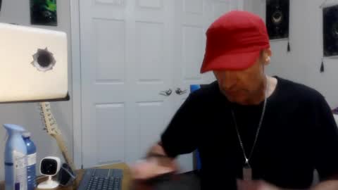 Snapshot of clintwood12 chatting on 20, 7, 2026 chad online show from 20, 7, 2026