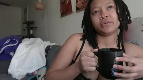 High Queen Clio online show from 11, 2, 2025