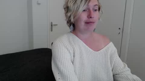 Syl  online show from 20, 10, 2025