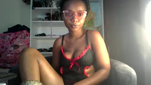 Snapshot of clittyxcandy chatting on 26, 2, 2025 clittyxcandy online show from 26, 2, 2025