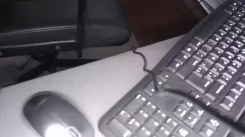 Snapshot of clluch95 chatting on 15, 10, 2025 clluch95 online show from 15, 10, 2025