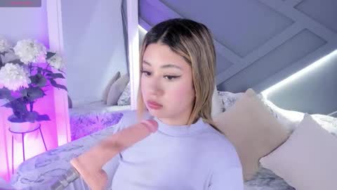 Snapshot of cloe_palmeer chatting on 17, 12, 2025 cloe_palmeer online show from 17, 12, 2025