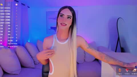 CLOE REMINTON online show from 26, 12, 2024