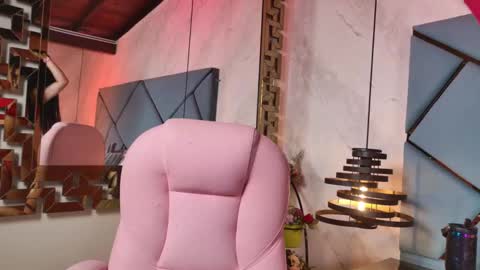 Cloe  online show from 13, 10, 2025
