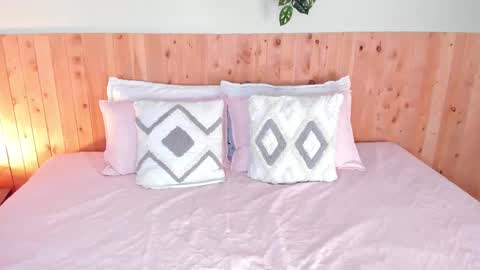 Chloe Smith online show from 6, 2, 2026