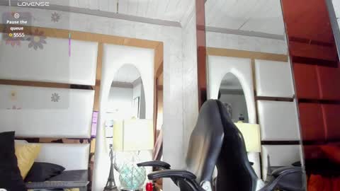 ---Cloe--- online show from 11, 3, 2025