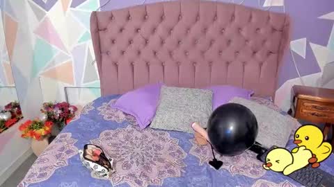 cloeygraweing online show from 11, 11, 2025