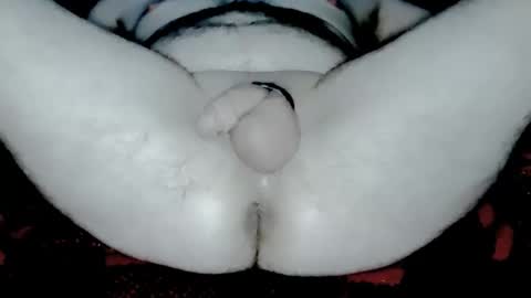 Snapshot of cloudty chatting on 25, 11, 2025 Ty online show from 25, 11, 2025