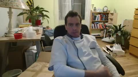 clouplefun online show from 18, 1, 2025