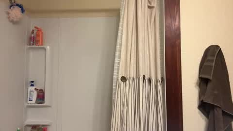 cloverboy1988 online show from 19, 2, 2025