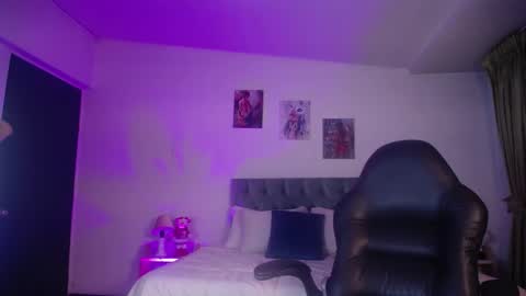 emely dolce online show from 6, 12, 2024