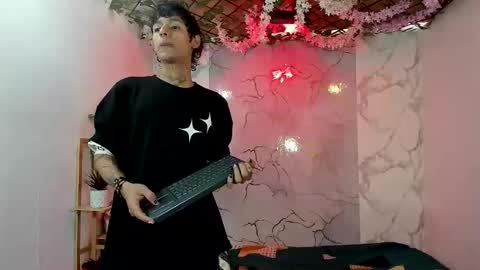 club_latinboys online show from 7, 4, 2026