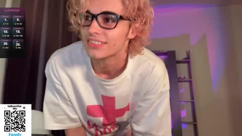 Snapshot of cock_and_lock chatting on 27, 10, 2025 Herman online show from 27, 10, 2025