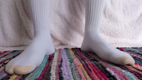 Gorgeous online show from 19, 2, 2025