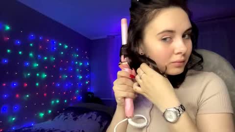 Nikki online show from 12, 10, 2025
