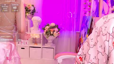 Mia online show from 5, 3, 2025