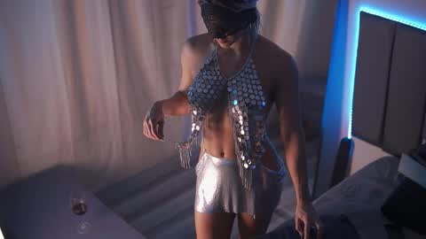 Coconutcatin online show from 2, 3, 2025