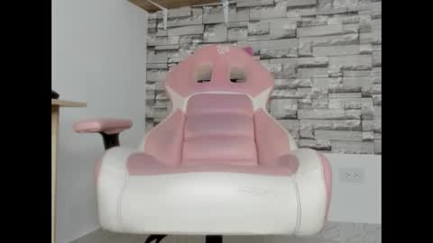 laurita online show from 17, 1, 2025