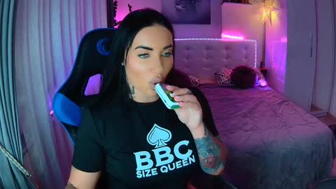 Ur goddess Nikki online show from 20, 9, 2025