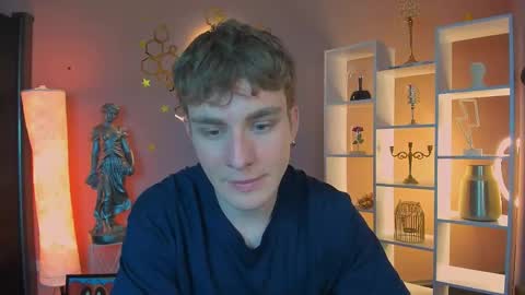 Snapshot of colin_storm chatting on 4, 6, 2026 colin online show from 4, 6, 2026