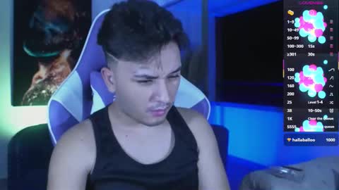 Snapshot of collage_hot25 chatting on 4, 10, 2025 javier online show from 4, 10, 2025