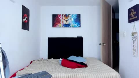 college_muscle_ass online show from 6, 4, 2026