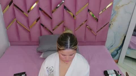  MEGAN  online show from 10, 4, 2026