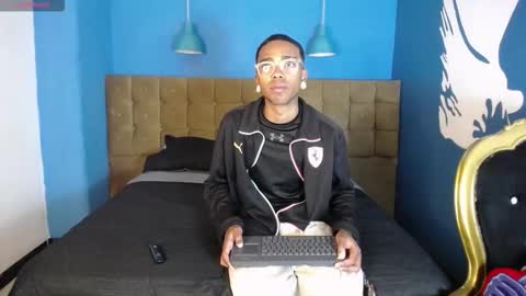 Snapshot of collemanstone chatting on 2, 11, 2025 CollemanStone online show from 2, 11, 2025