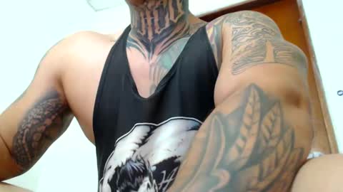 Snapshot of colombian_monster_cock chatting on 11, 12, 2024 camilo online show from 11, 12, 2024